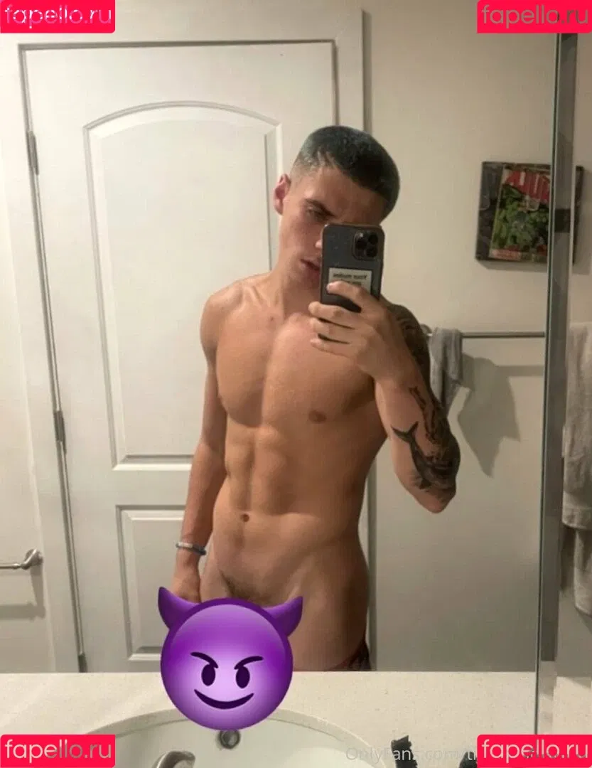 thezachclayton Onlyfans Photo Gallery 