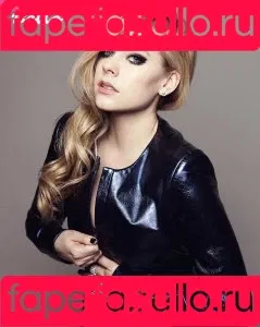 Avril Lavigne Onlyfans Photo Gallery 