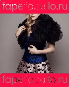 Avril Lavigne Onlyfans Photo Gallery 
