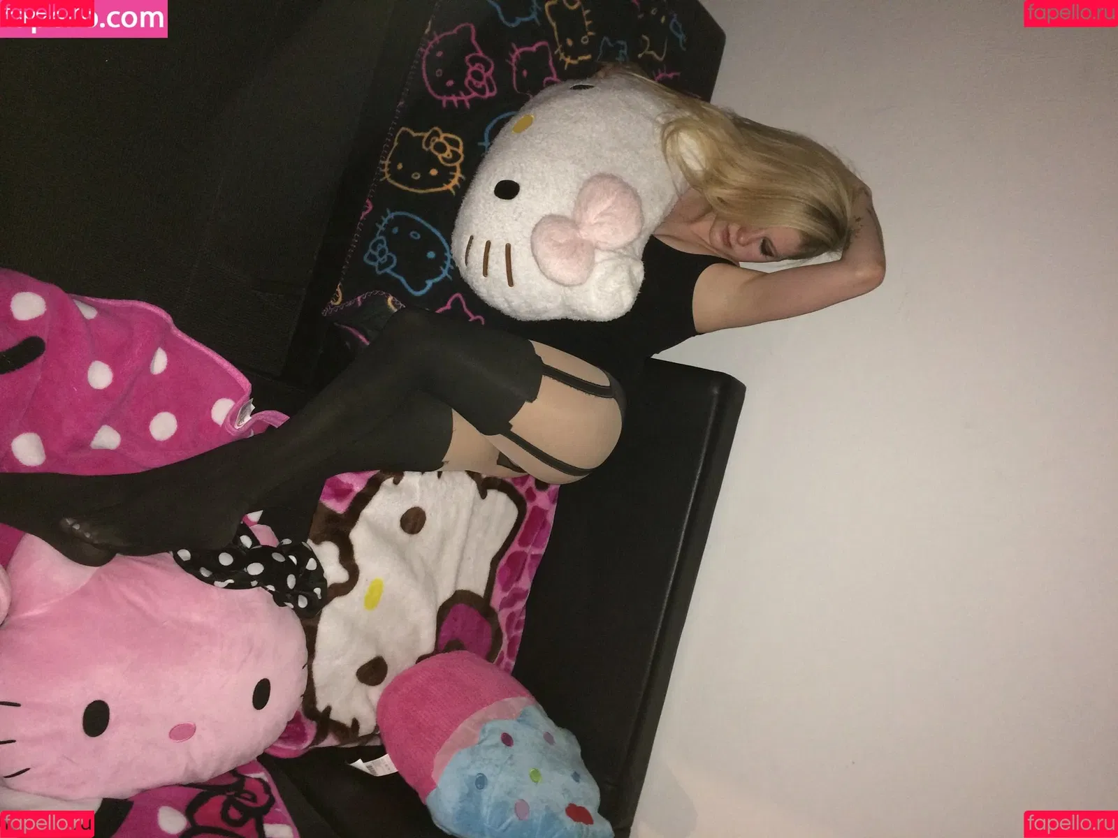 Avril Lavigne Onlyfans Photo Gallery 