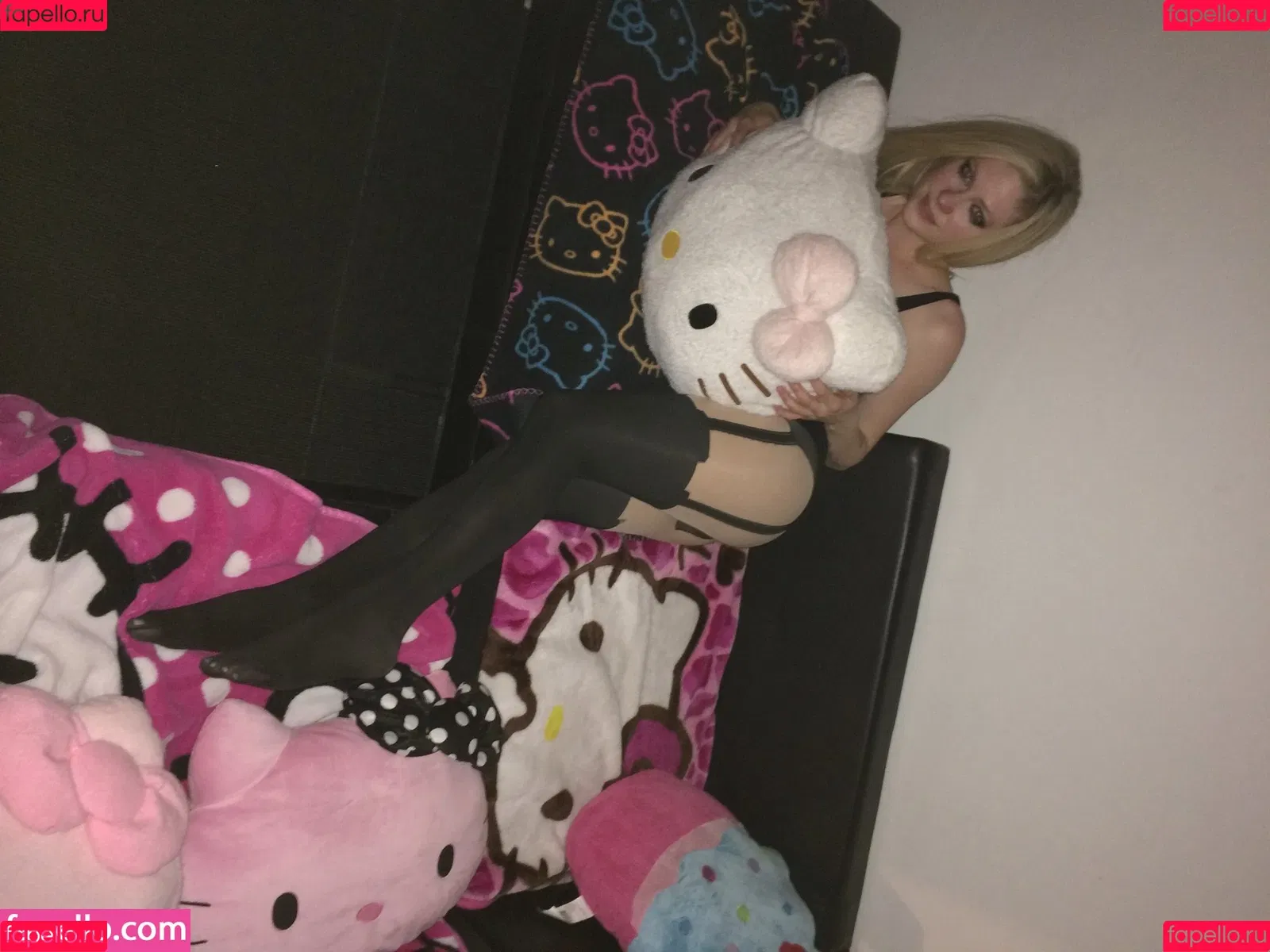 Avril Lavigne Onlyfans Photo Gallery 