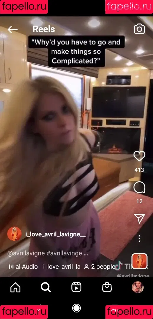 Avril Lavigne Onlyfans Photo Gallery 