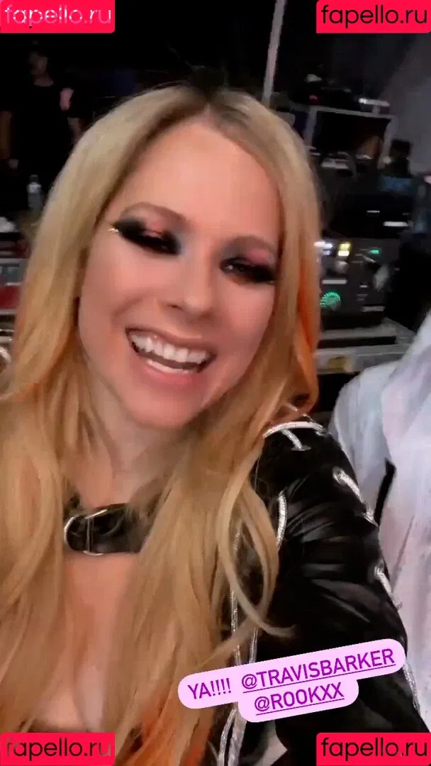 Avril Lavigne Onlyfans Photo Gallery 