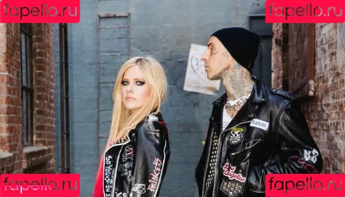 Avril Lavigne Onlyfans Photo Gallery 