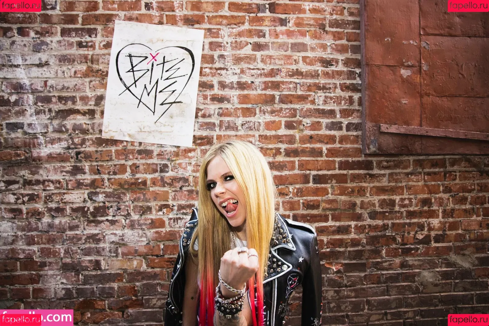 Avril Lavigne Onlyfans Photo Gallery 