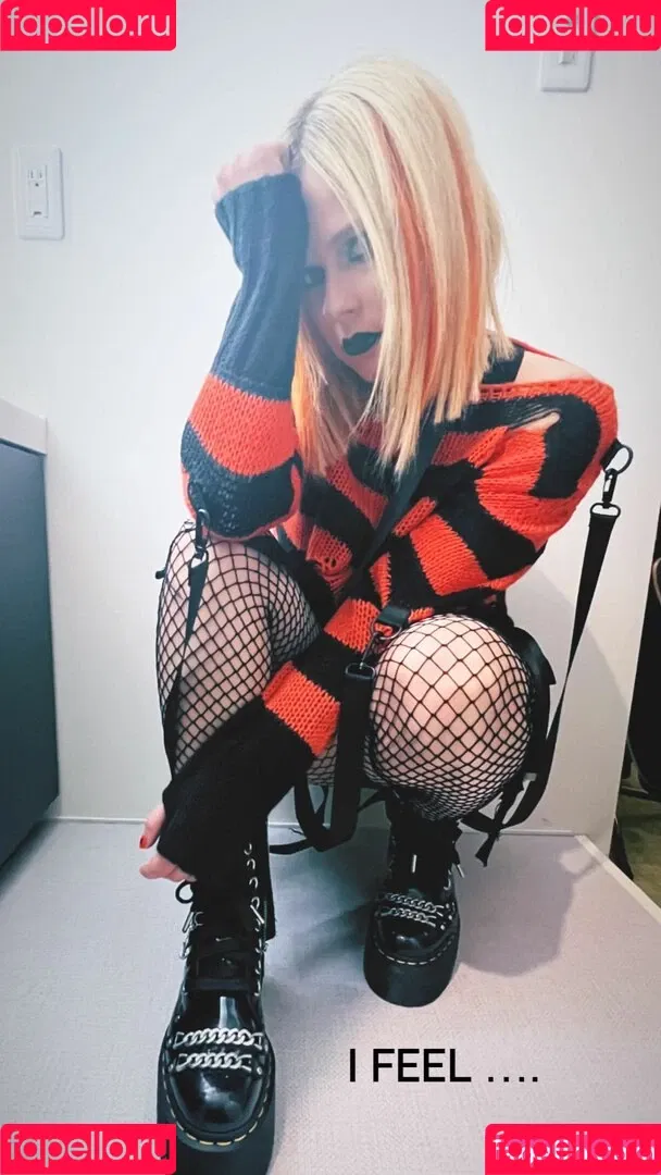 Avril Lavigne Onlyfans Photo Gallery 