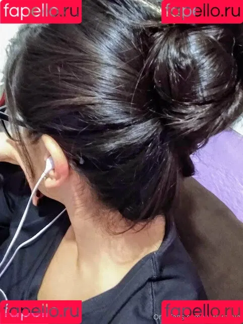 Yuwummie Onlyfans Photo Gallery 