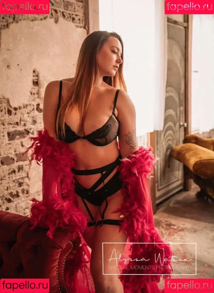 Emily James Onlyfans Photo Gallery 