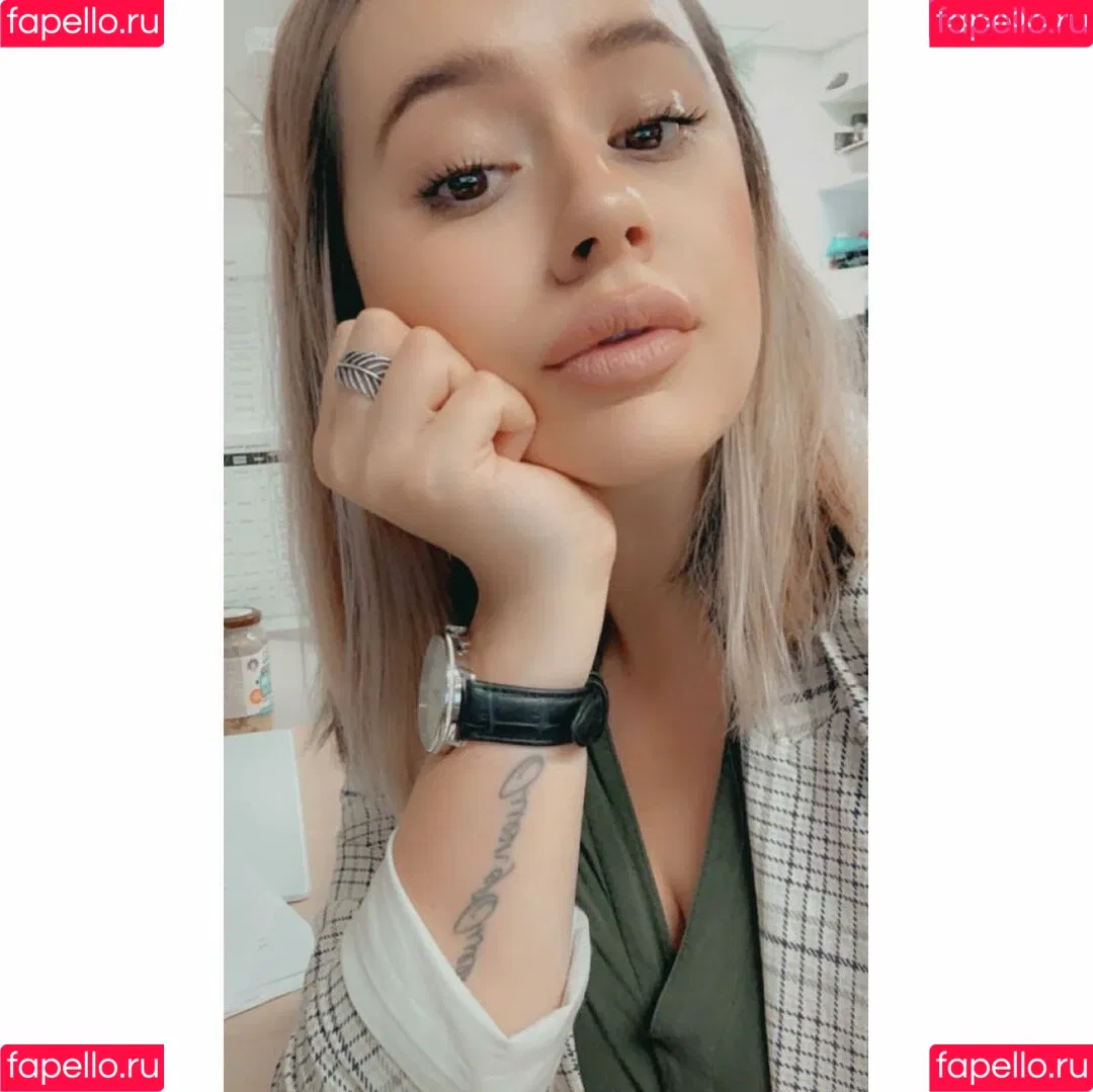Kathryn Onlyfans Photo Gallery 