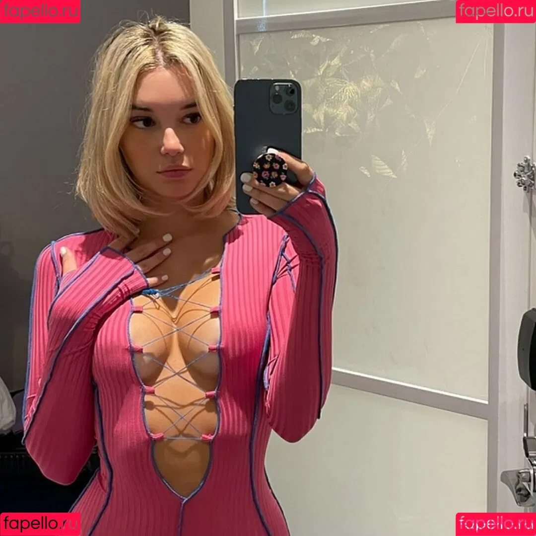 Sarah Snyder Onlyfans Photo Gallery 