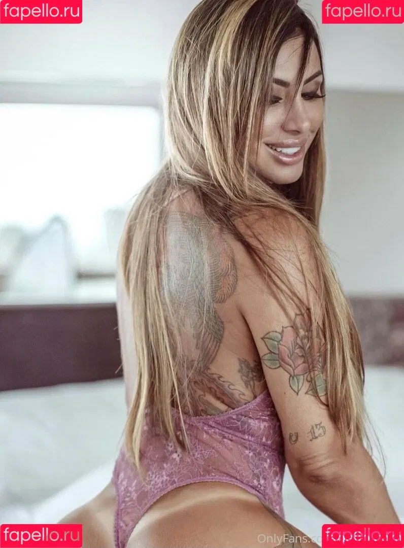 Jaque Khury Onlyfans Photo Gallery 