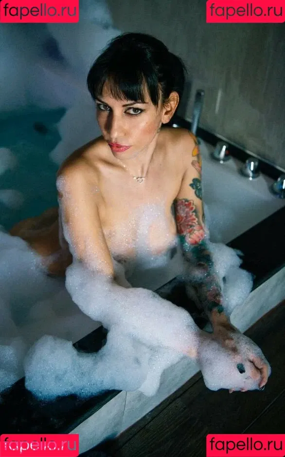Giulia Diamond Onlyfans Photo Gallery 