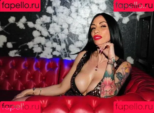 Giulia Diamond Onlyfans Photo Gallery 
