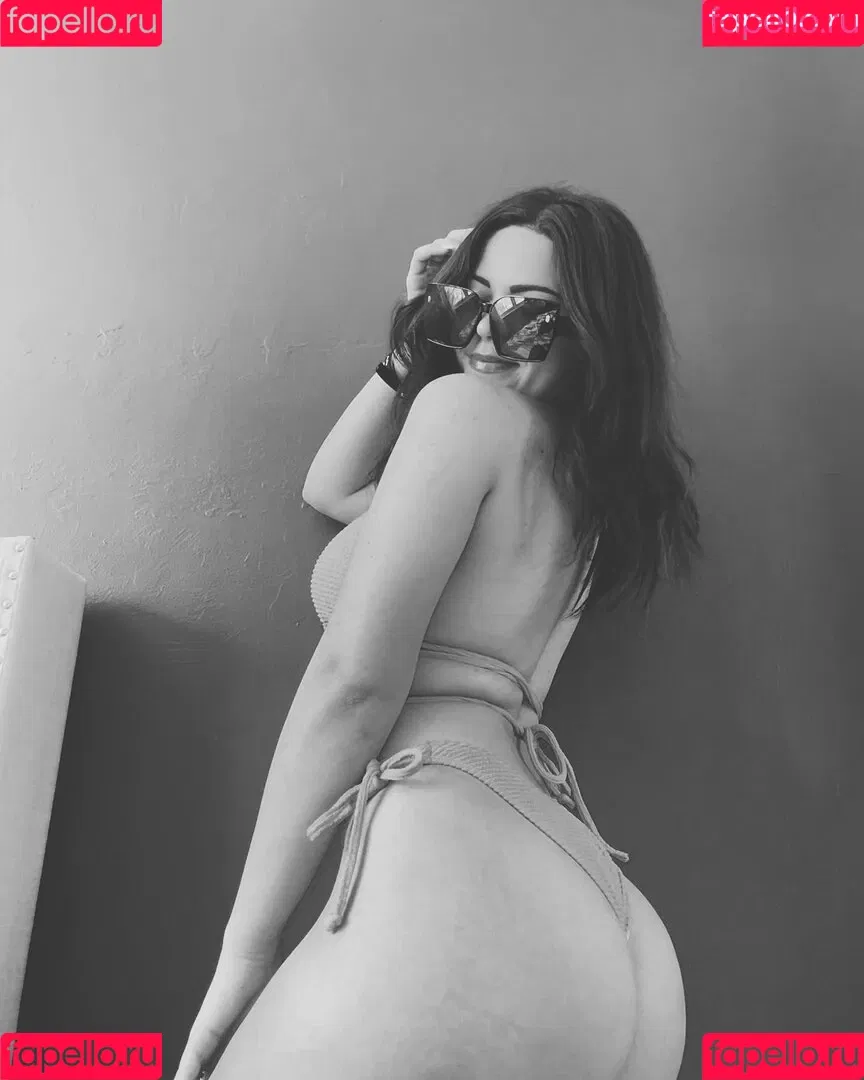 Emiliee Russo Onlyfans Photo Gallery 