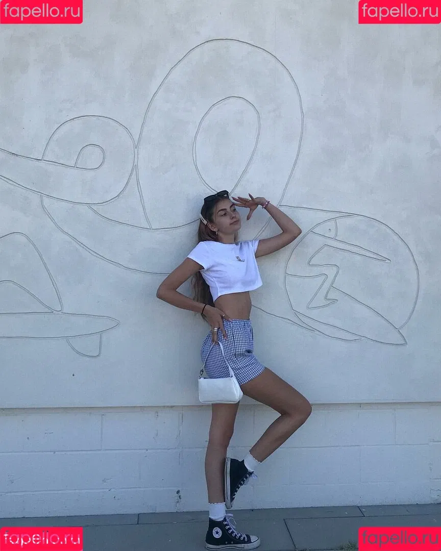 Emiliee Russo Onlyfans Photo Gallery 
