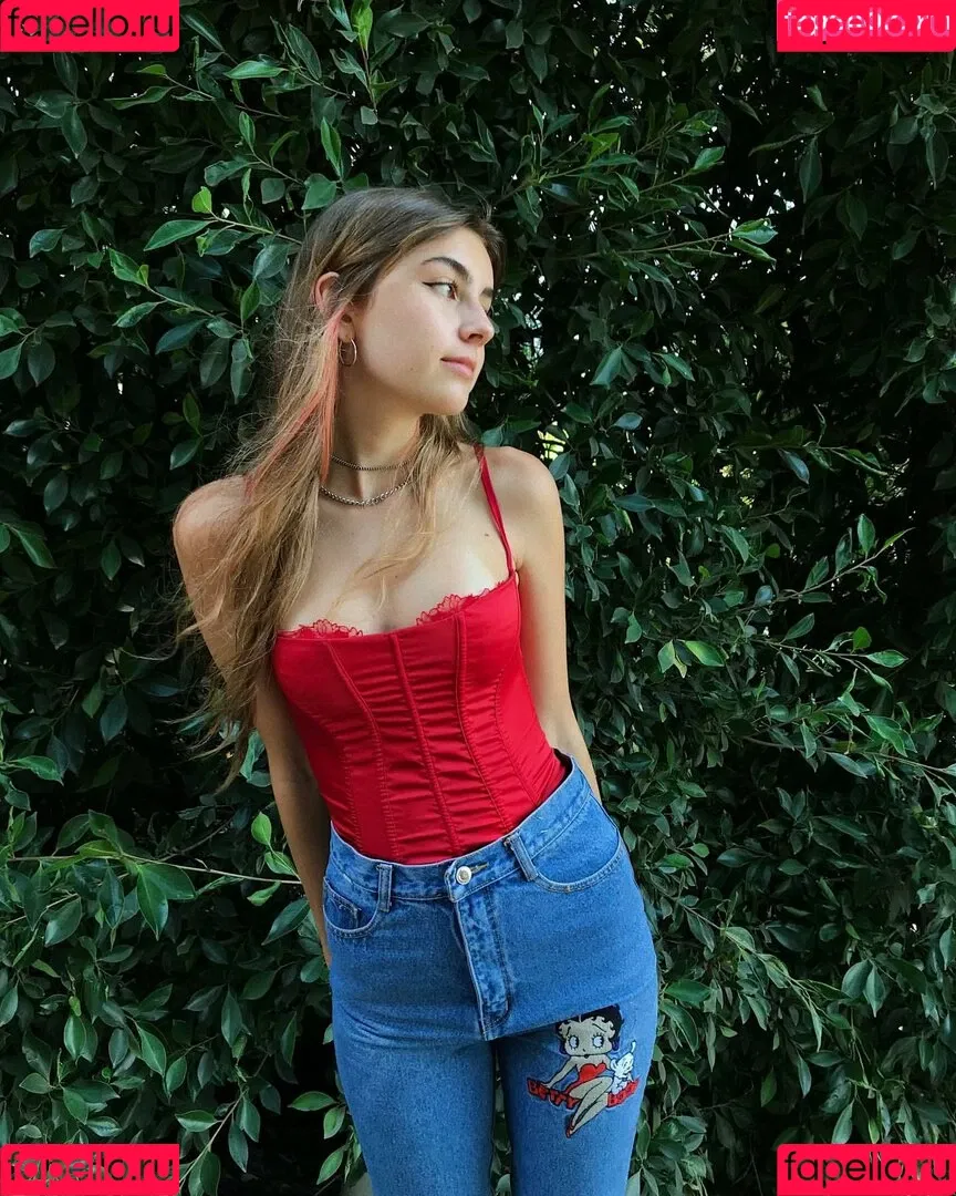 Emiliee Russo Onlyfans Photo Gallery 
