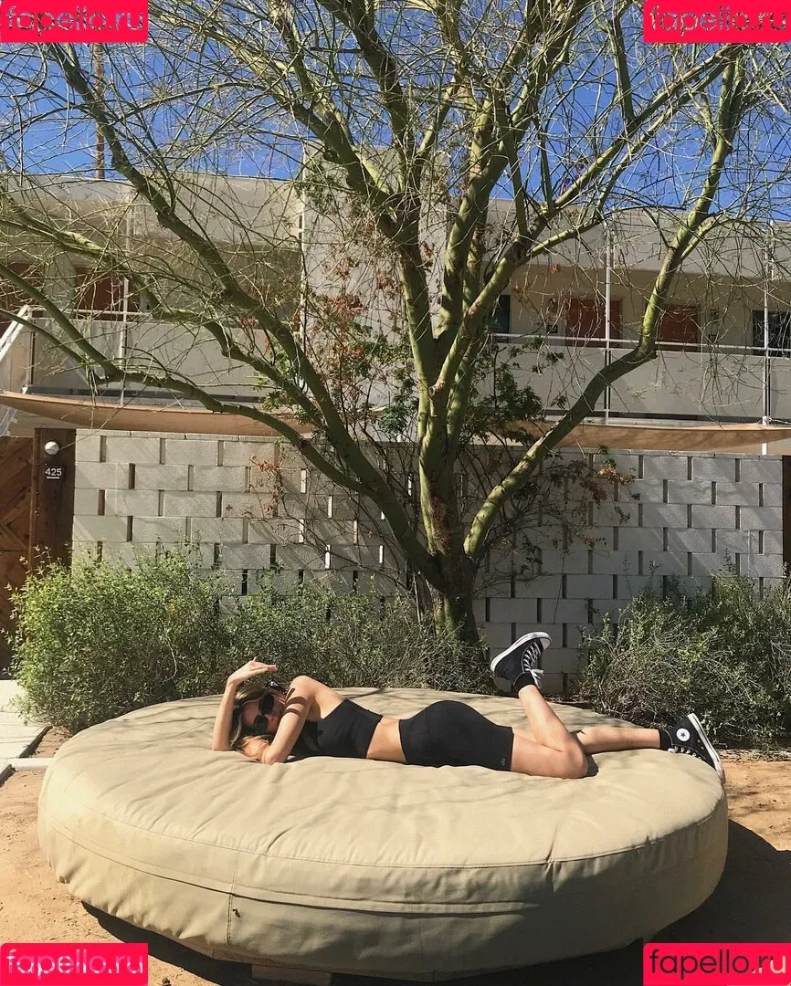 Emiliee Russo Onlyfans Photo Gallery 