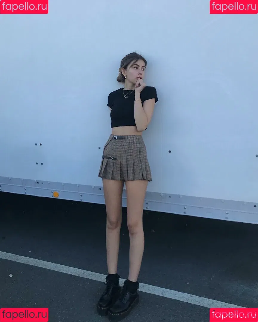 Emiliee Russo Onlyfans Photo Gallery 