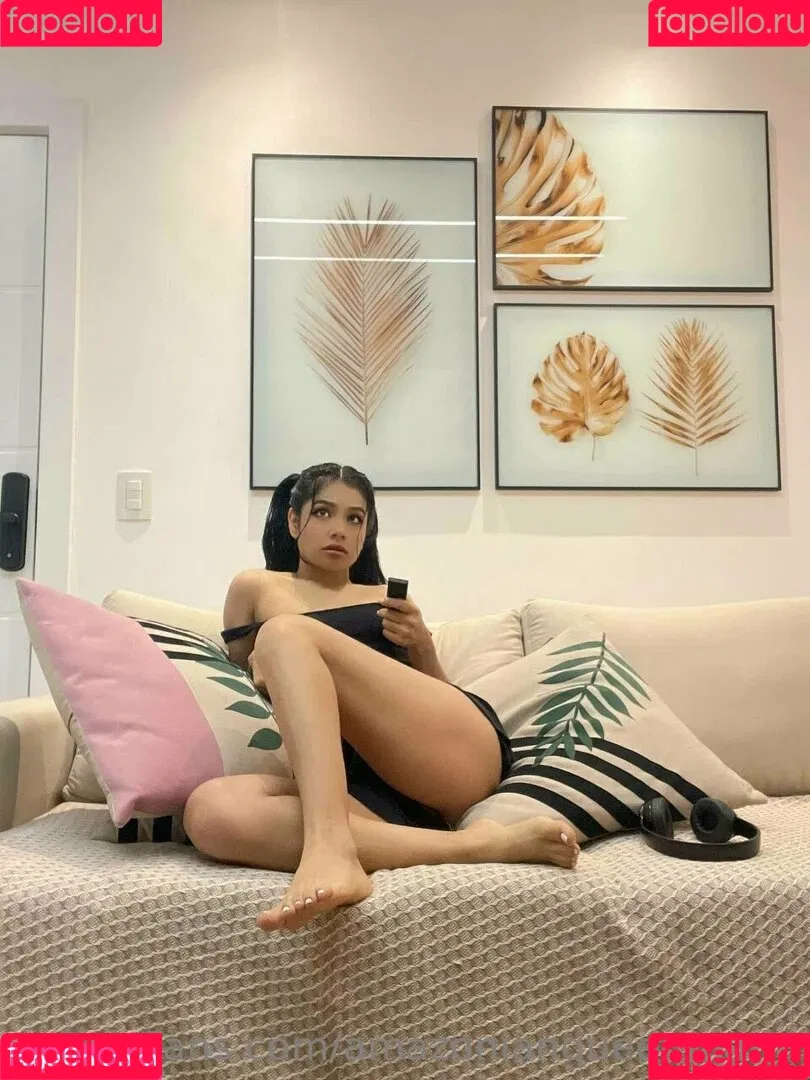 mariamarquez495 Onlyfans Photo Gallery 