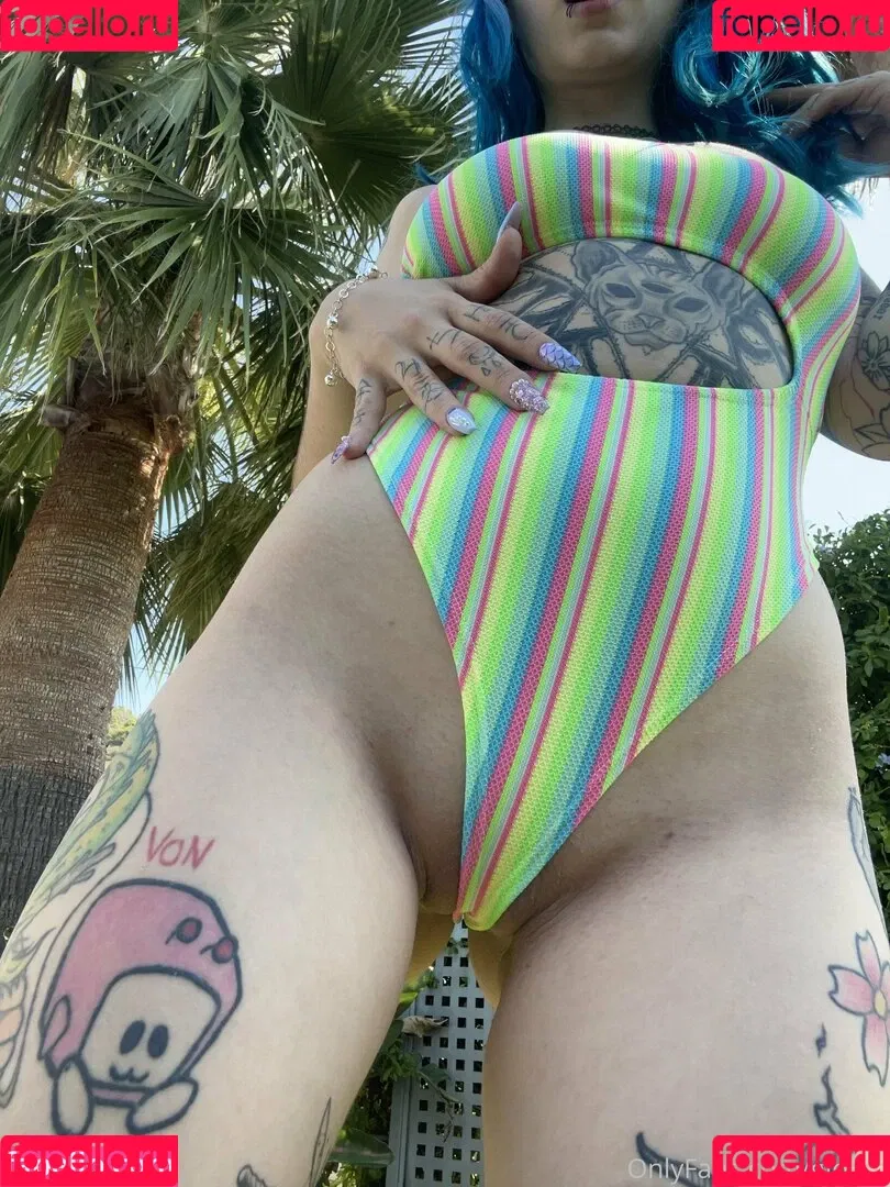 Gloom Onlyfans Photo Gallery 