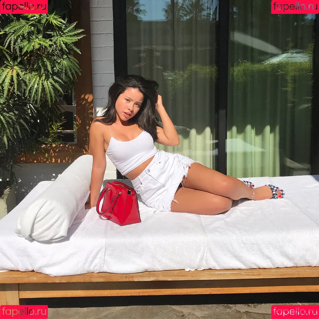 Cierra Ramirez Onlyfans Photo Gallery 