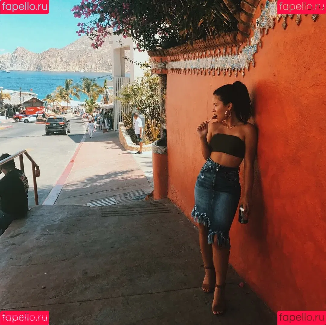 Cierra Ramirez Onlyfans Photo Gallery 