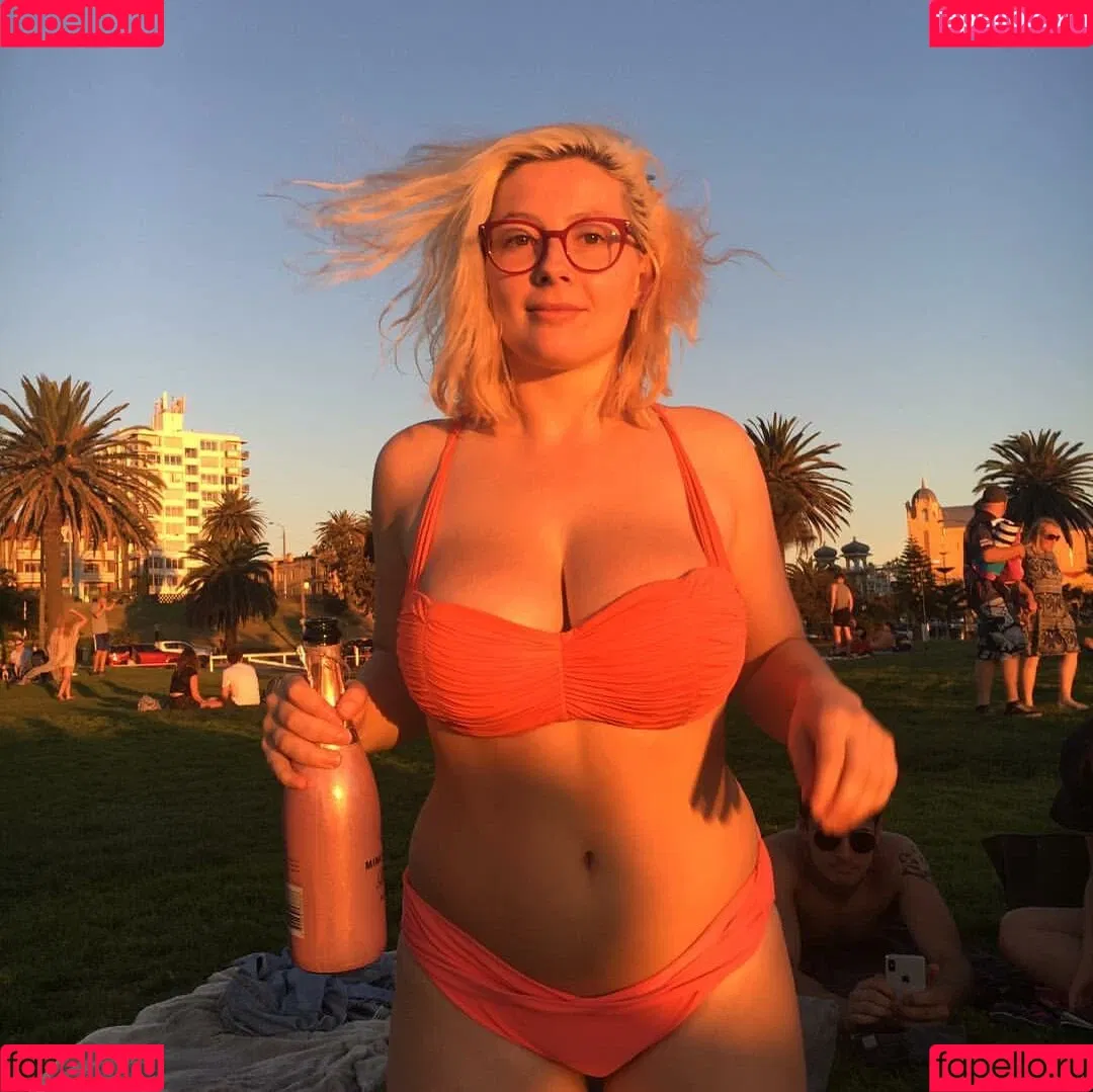 SliceOfSalami Onlyfans Photo Gallery 