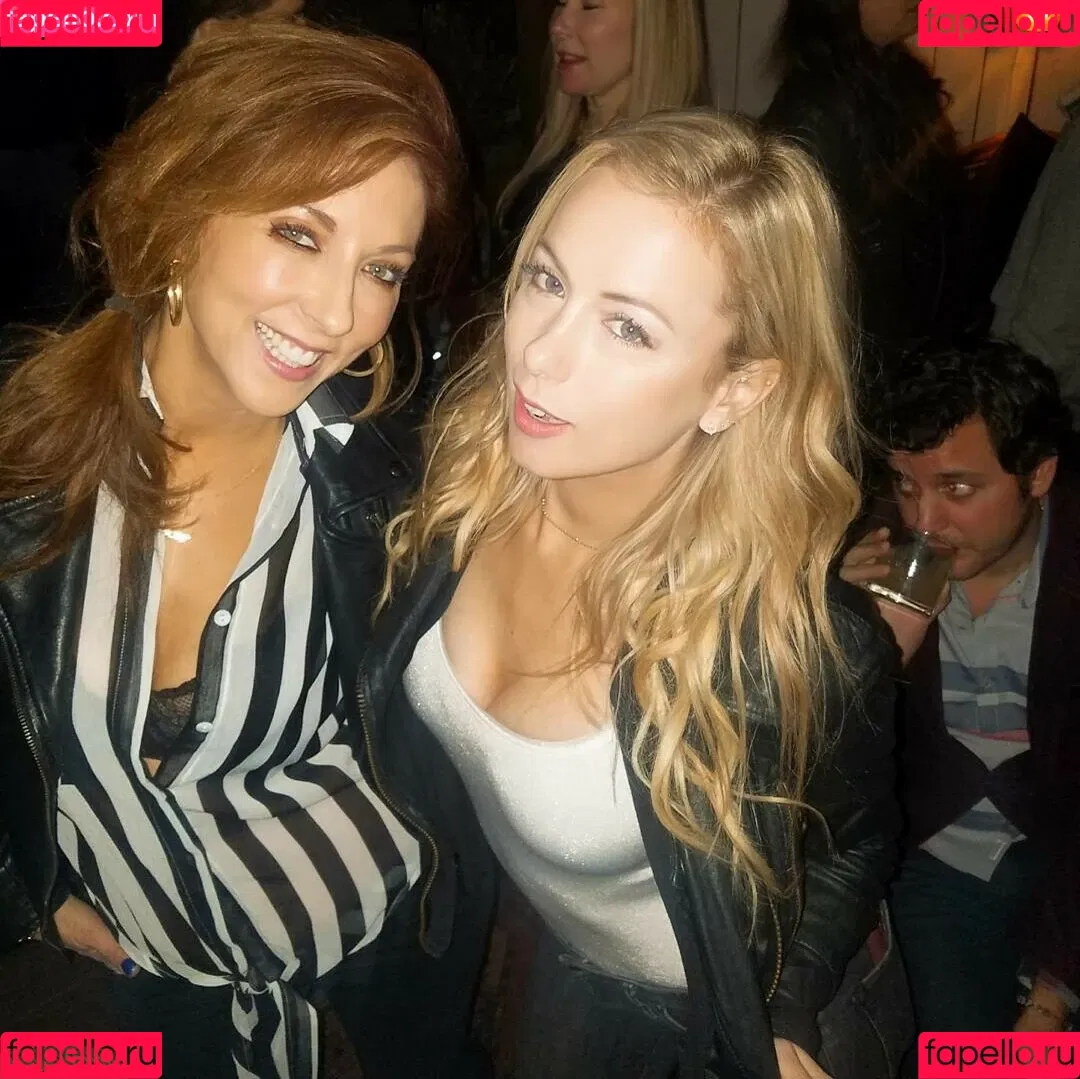 Iliza Shlesinger Onlyfans Photo Gallery 