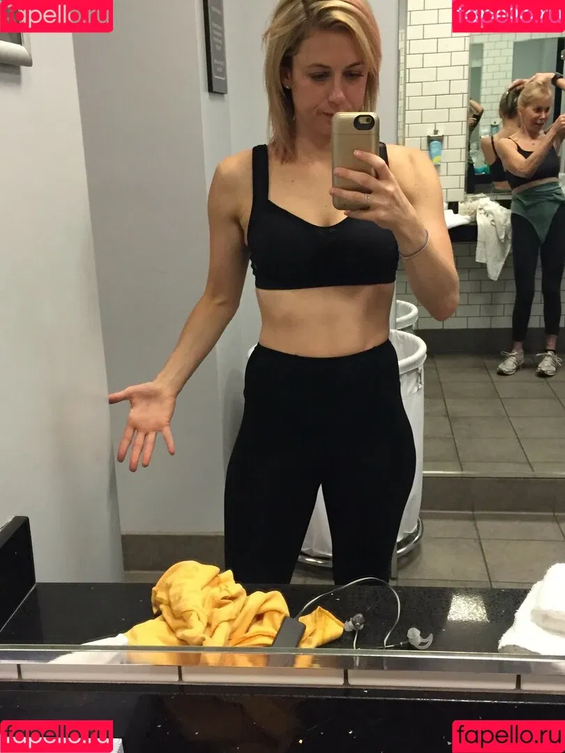 Iliza Shlesinger Onlyfans Photo Gallery 