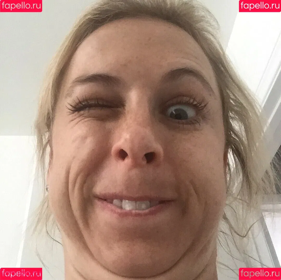 Iliza Shlesinger Onlyfans Photo Gallery 