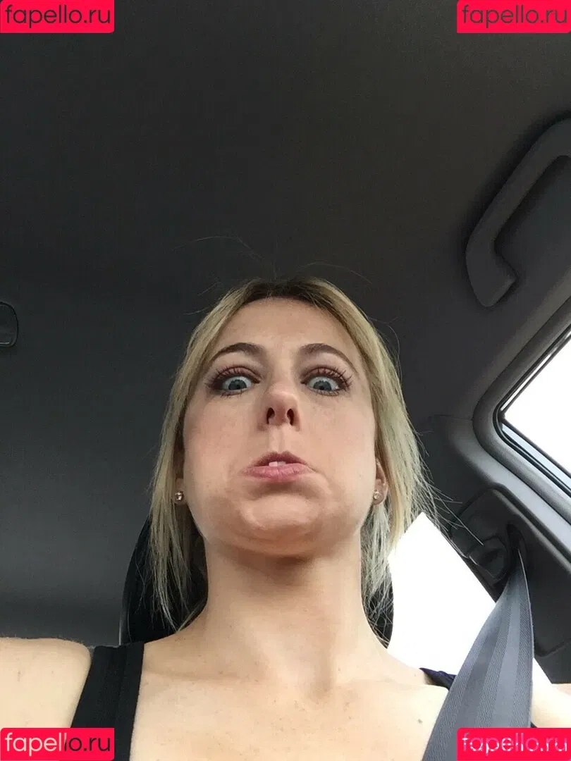 Iliza Shlesinger Onlyfans Photo Gallery 