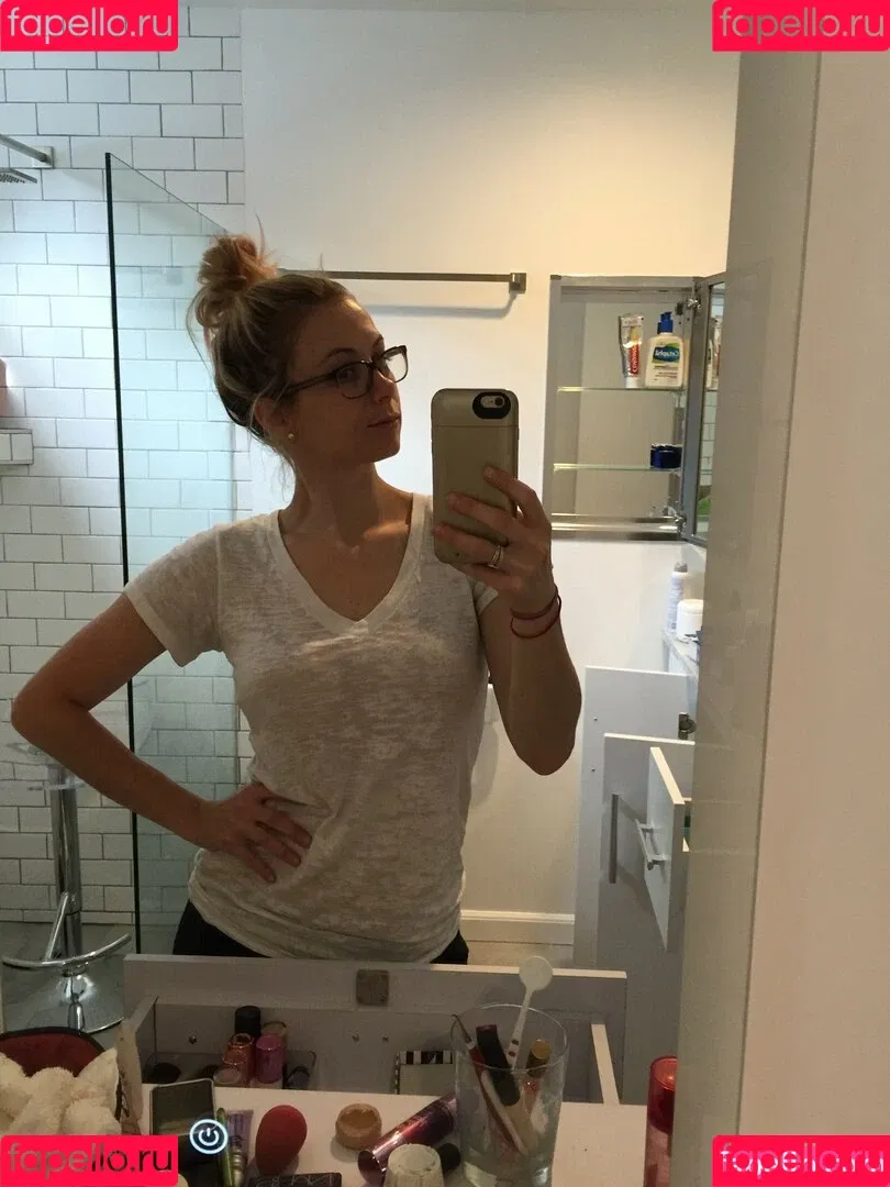 Iliza Shlesinger Onlyfans Photo Gallery 