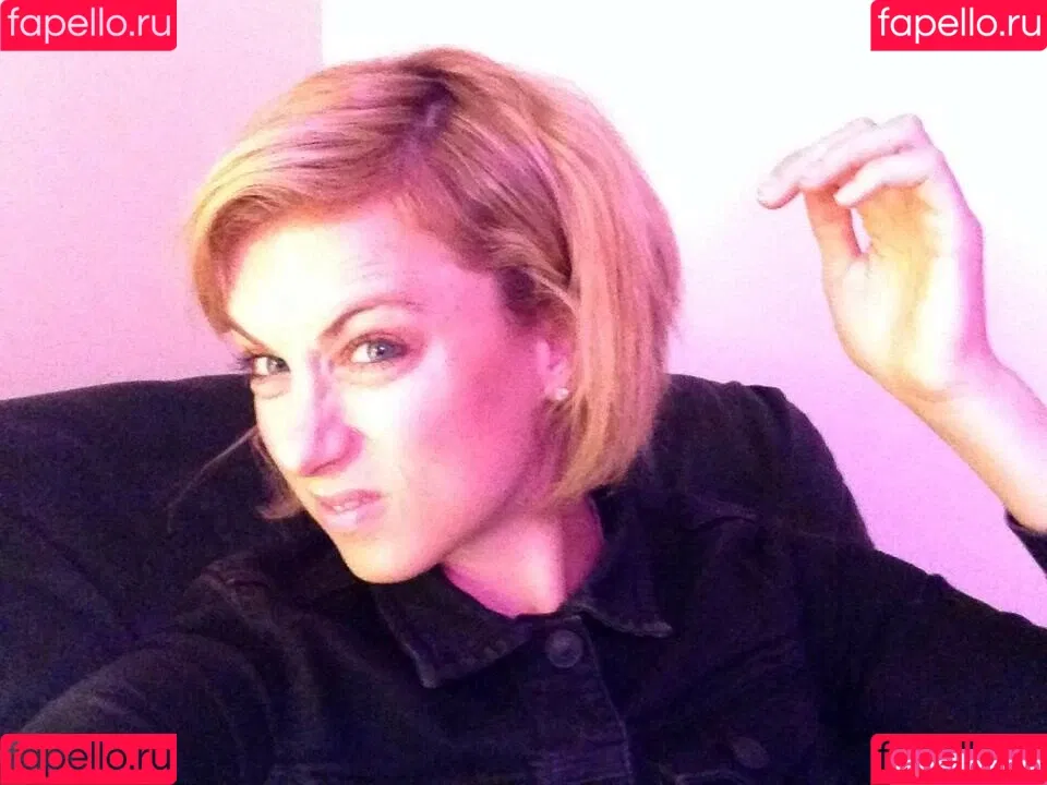 Iliza Shlesinger Onlyfans Photo Gallery 