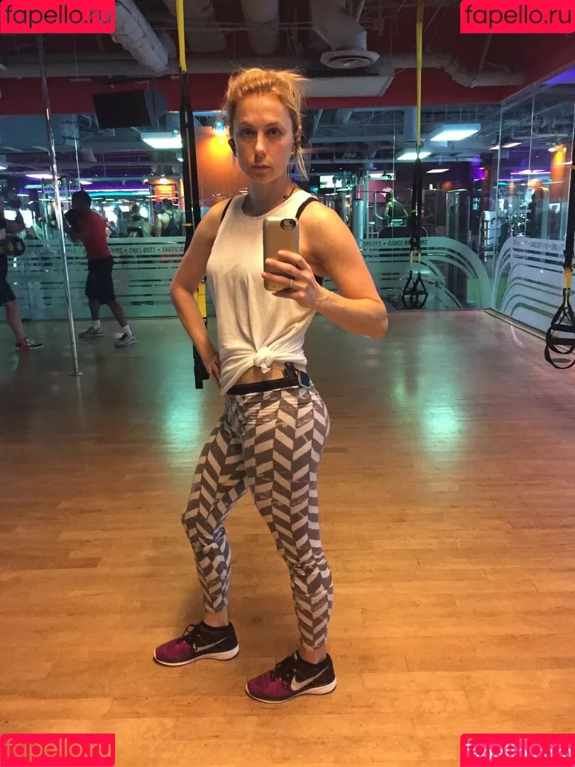Iliza Shlesinger Onlyfans Photo Gallery 