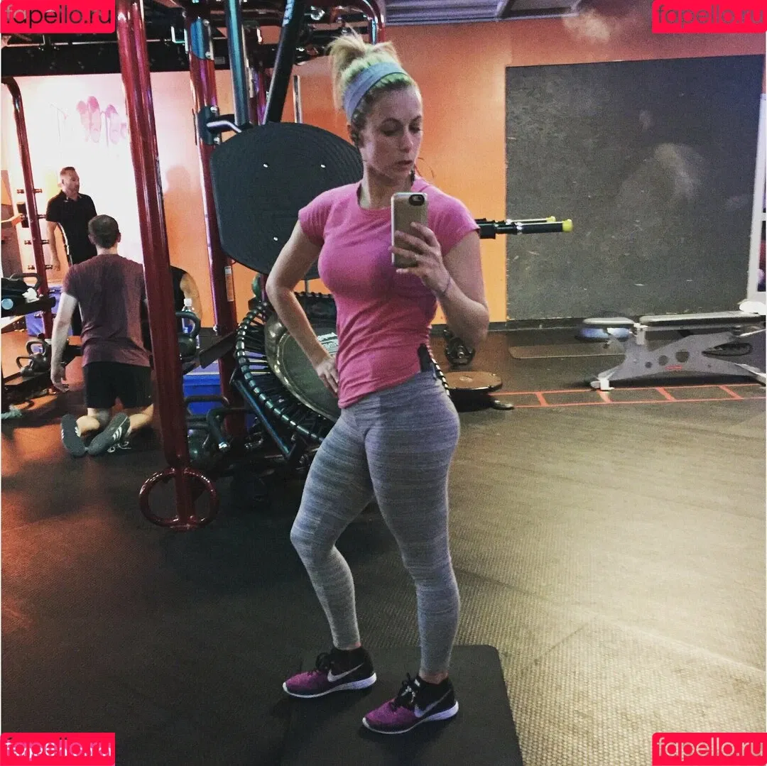 Iliza Shlesinger Onlyfans Photo Gallery 