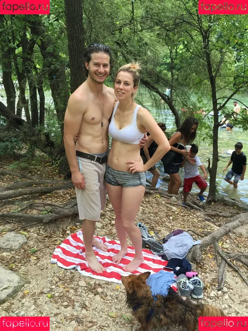 Iliza Shlesinger Onlyfans Photo Gallery 