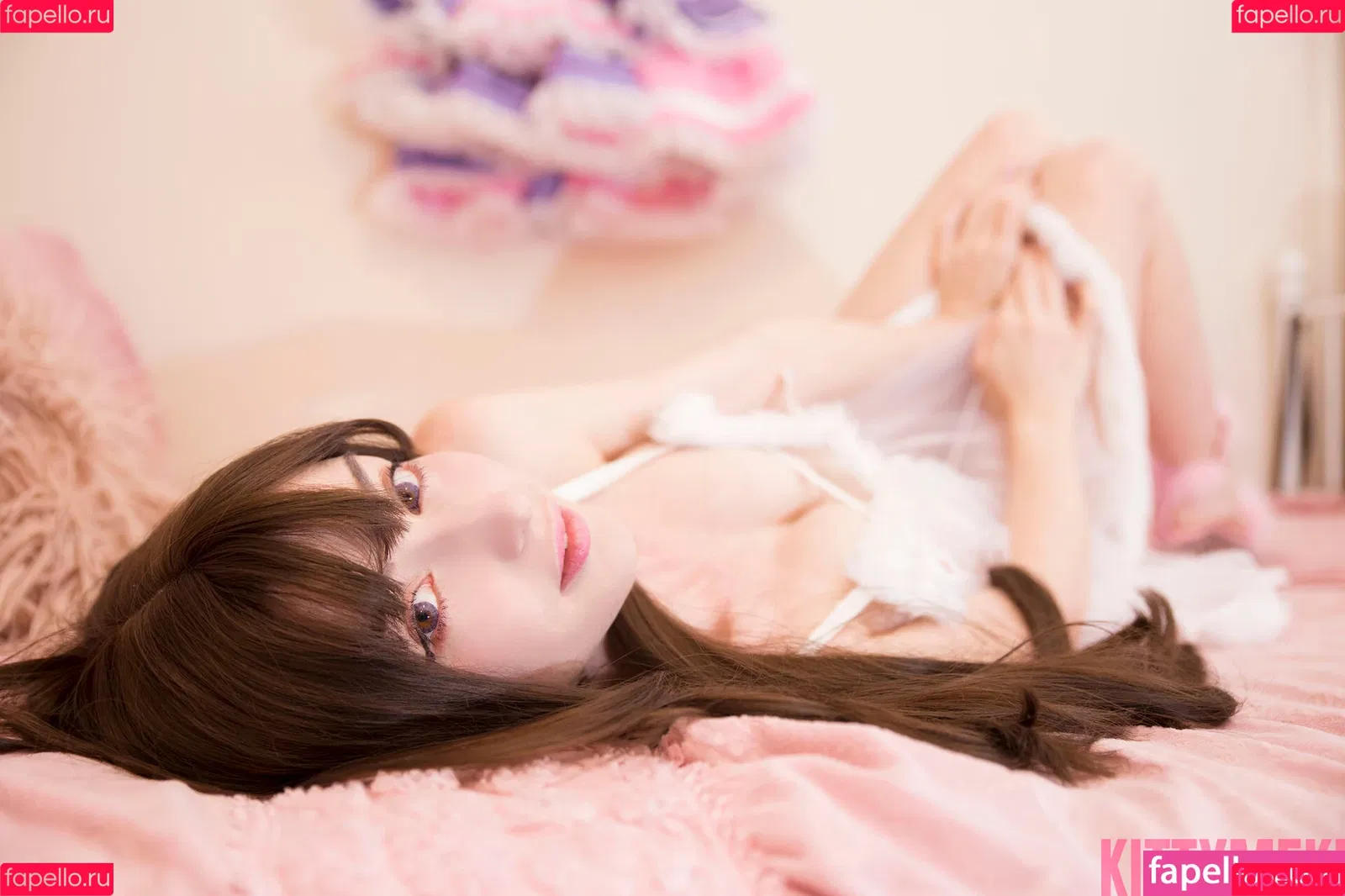 x.meki Onlyfans Photo Gallery 