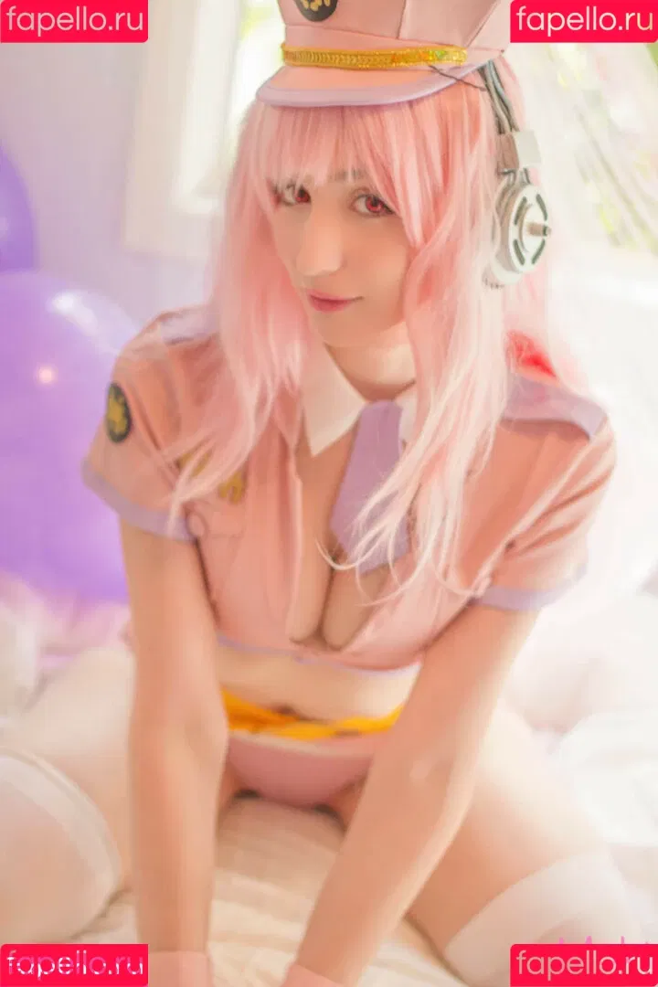 x.meki Onlyfans Photo Gallery 