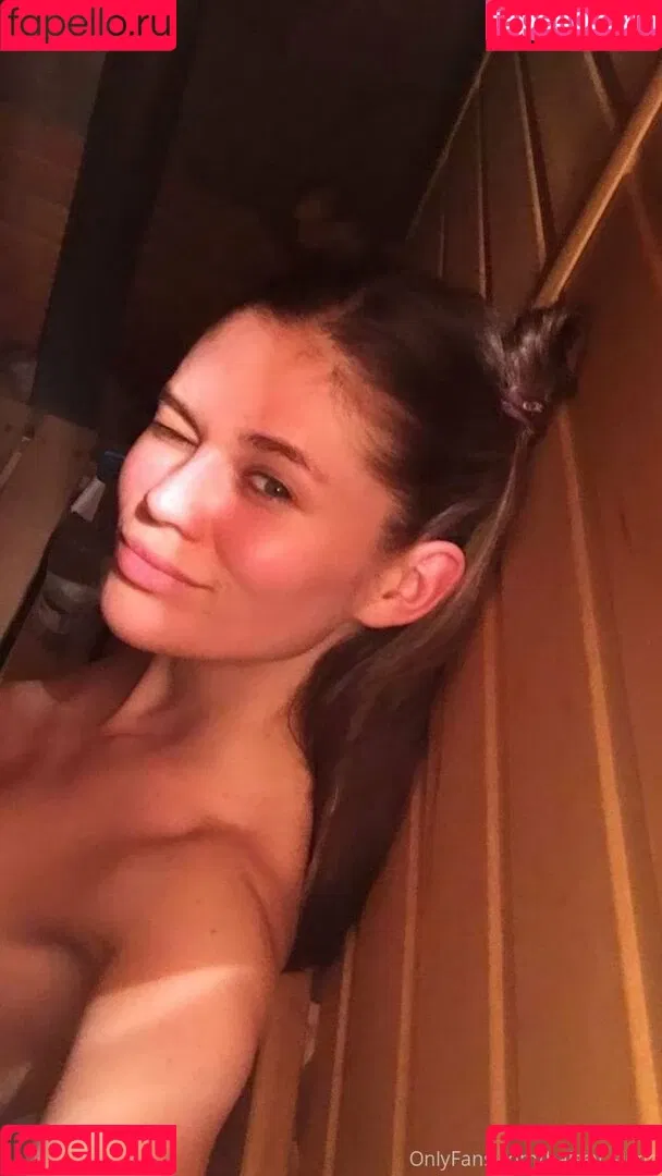 halseyslims Onlyfans Photo Gallery 