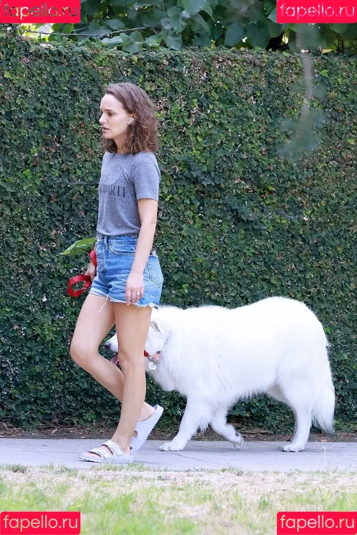 Natalie Portman Onlyfans Photo Gallery 