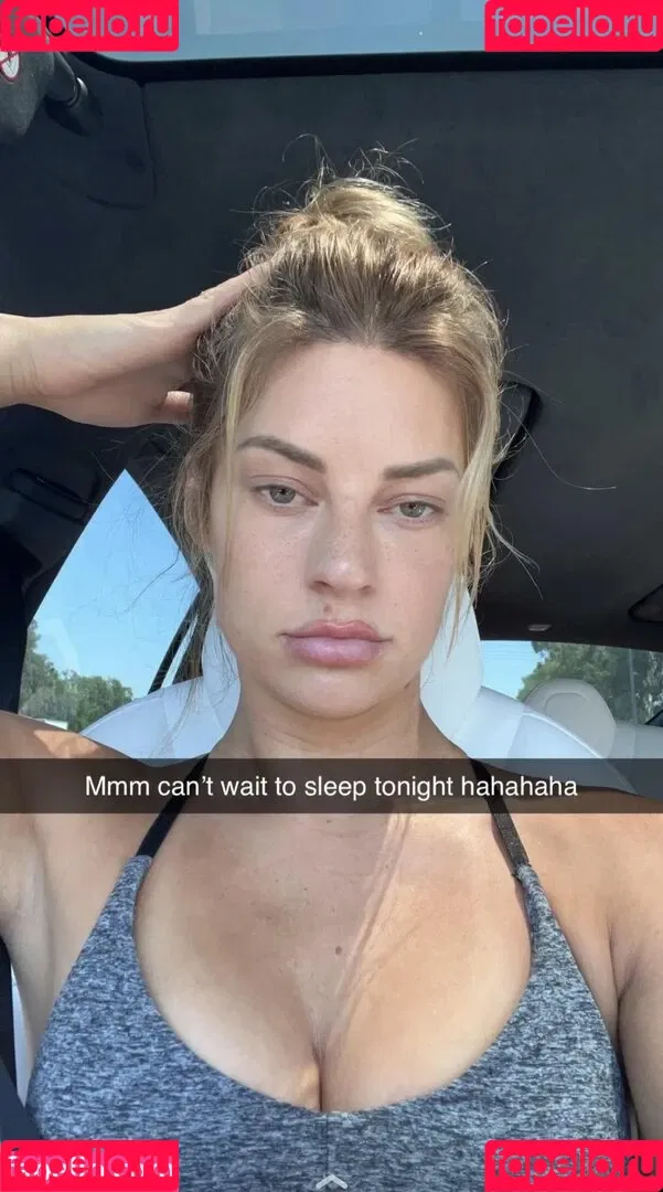 Hannah Stocking Onlyfans Photo Gallery 