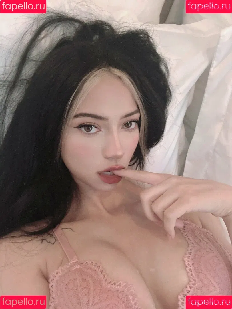fairyanaaa Onlyfans Photo Gallery 