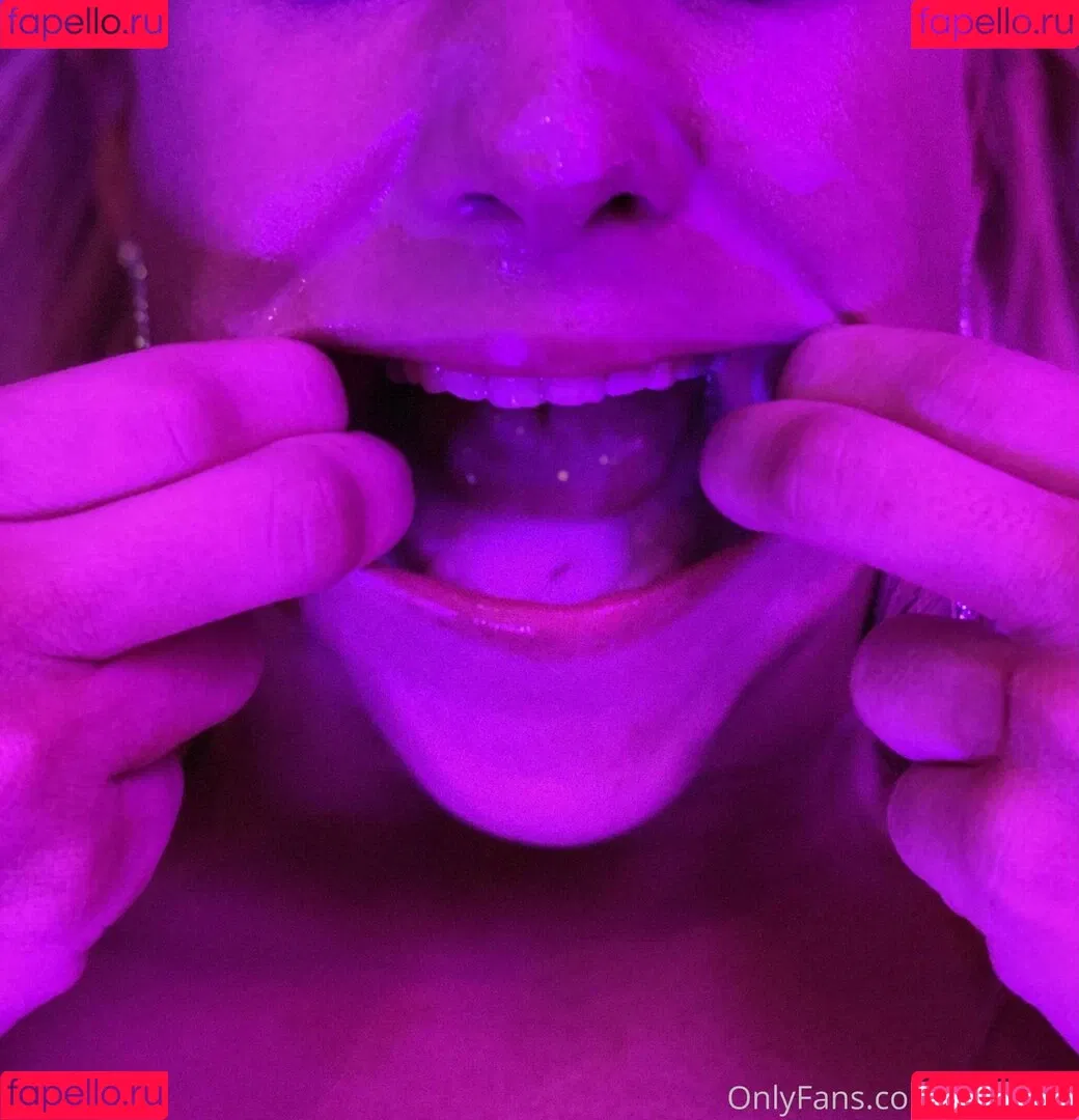 skyluxxe Onlyfans Photo Gallery 