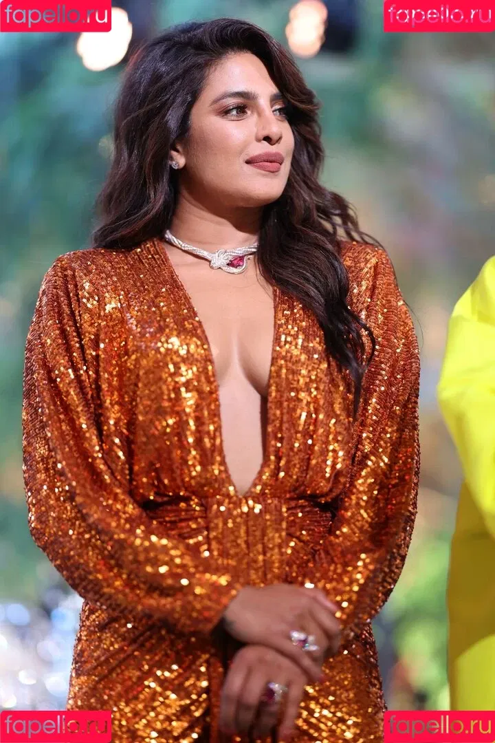 Priyanka Chopra Onlyfans Photo Gallery 