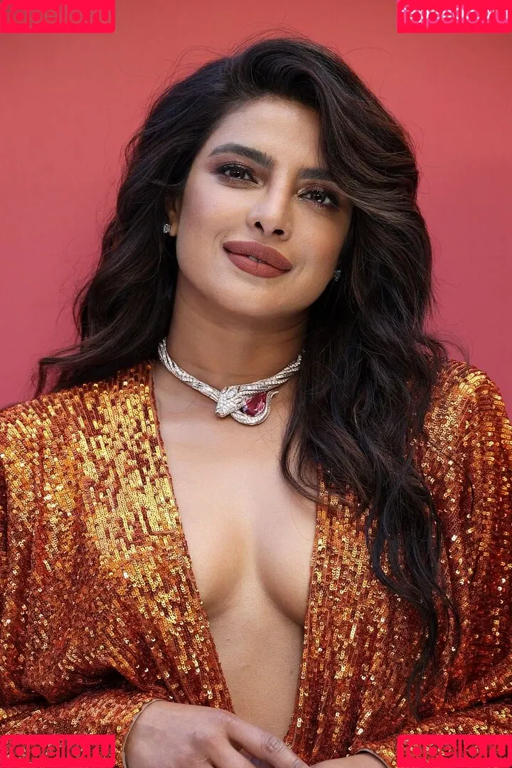 Priyanka Chopra Onlyfans Photo Gallery 