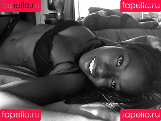 Camille Winbush Onlyfans Photo Gallery 