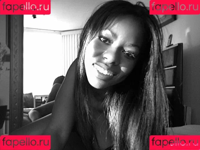 Camille Winbush Onlyfans Photo Gallery 