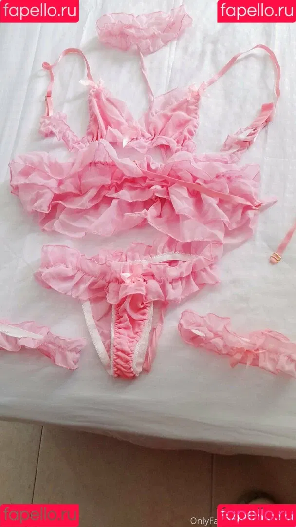 lolitasquirt Onlyfans Photo Gallery 