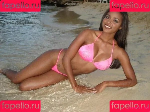 Brandi Rhodes Onlyfans Photo Gallery 