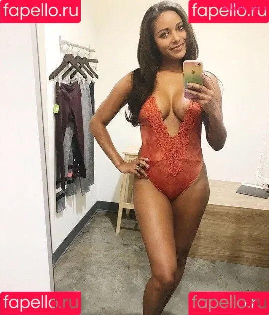 Brandi Rhodes Onlyfans Photo Gallery 